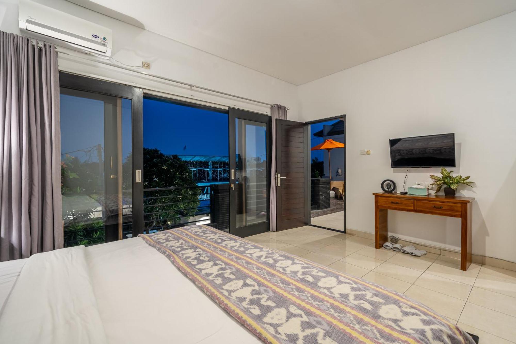 Villa Sunbeji - Amazing Rooftop - Private Huge Pool- Ps5